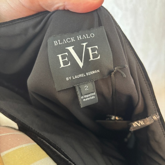 Black Halo EVE black women one sleeve formal wide leg velvet jumpsuit size 2 NWT - Picture 11 of 13